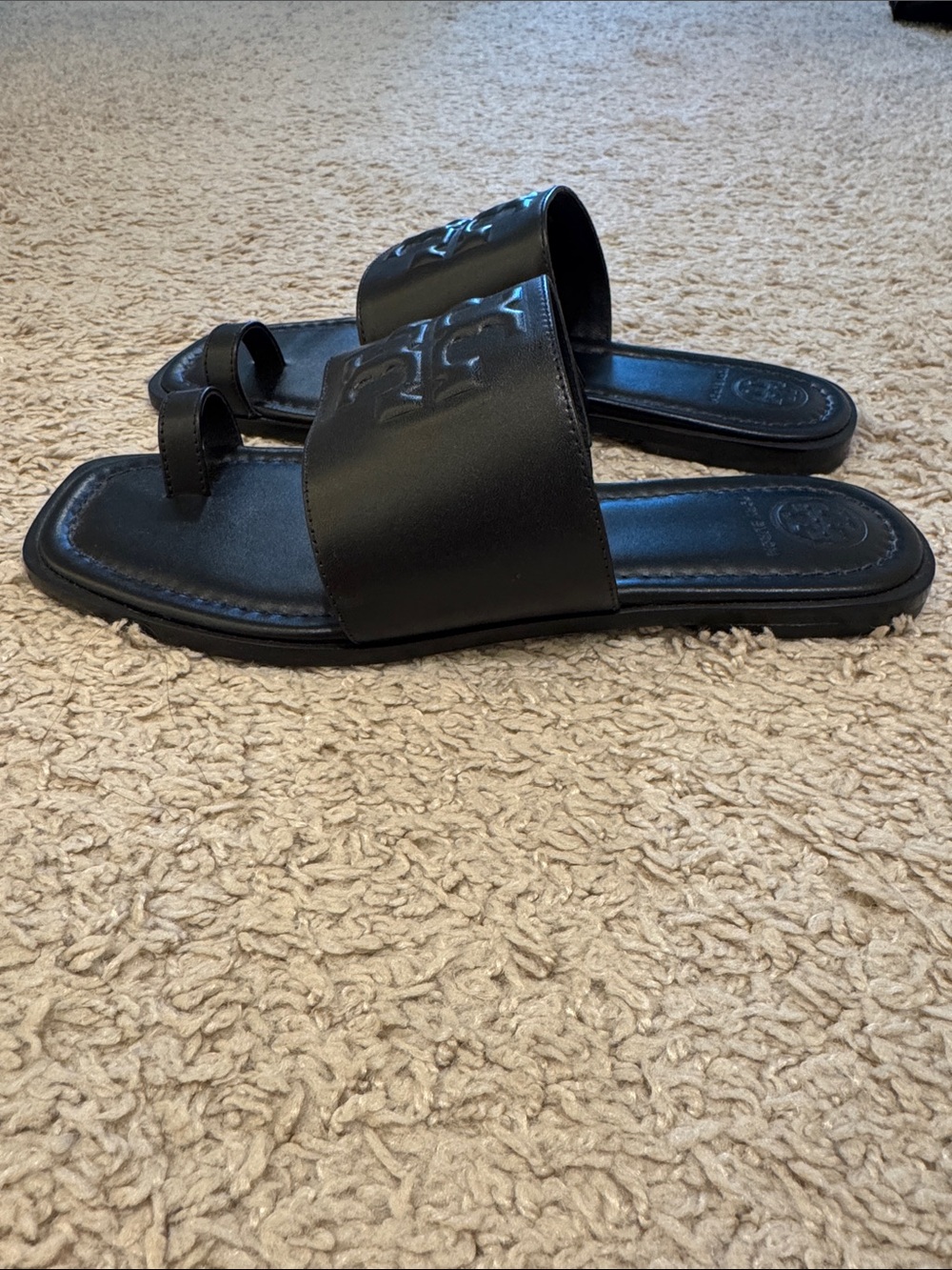 Tory Burch Black Toe Ring Sandals - Picture 2 of 4